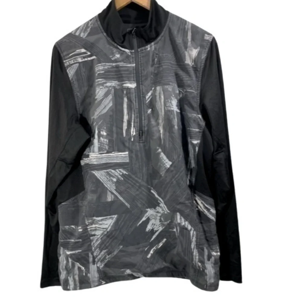 The North Face men’s 1/2 zipper dry fit jacket Size L Color Black/Gray/White